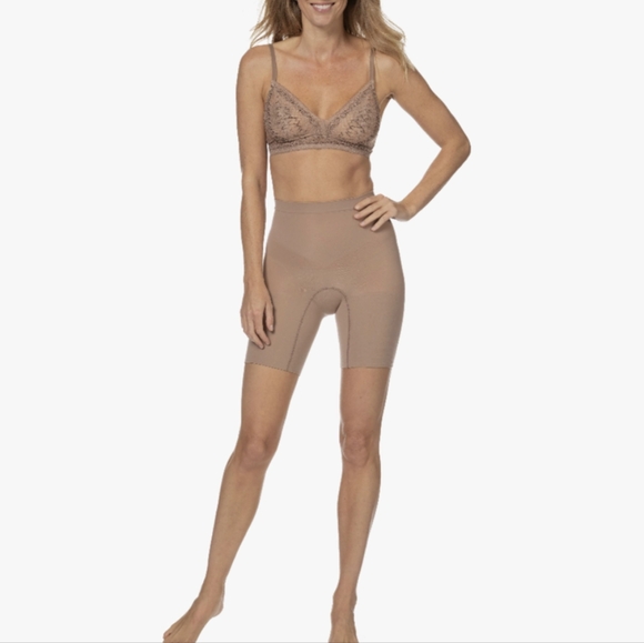 Spanx Nude Seamless Lightweight Power Short Size Large - Picture 2 of 8